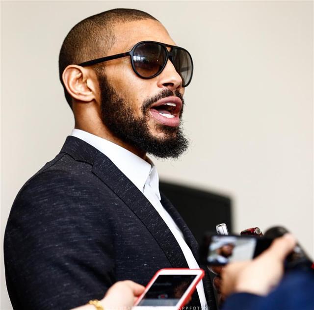 Broner Theophane presser